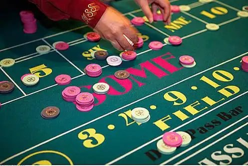 Ilustrasi deposit minimum seven77 di ponsel